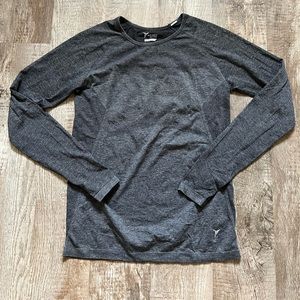 Old Navy dark grey drifit long sleeve workout shirt